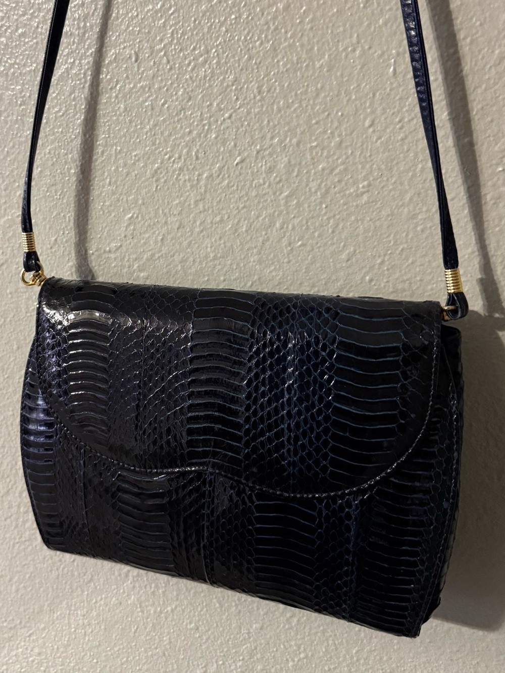 J. Renee Black Snakeskin Embossed Vintage Shoulder Bag Gold Hardware
